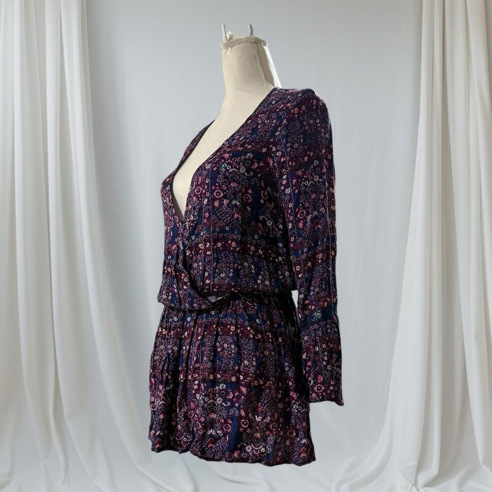 American Eagle Romper Womens Small Blue Floral Boho Bell Sleeve - Picture 3 of 8